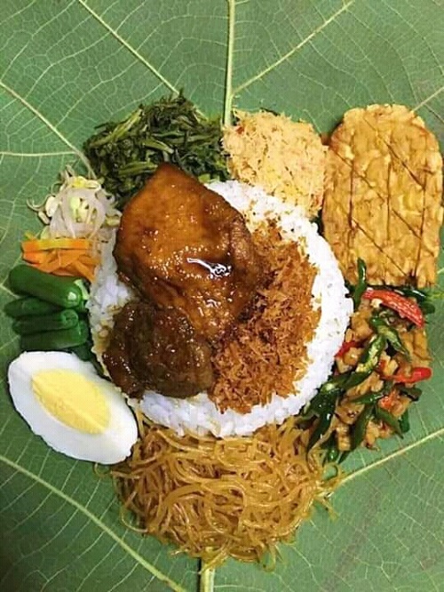 MENERIMA PESANAN NASI BERKAT (SEGO BERKAT)